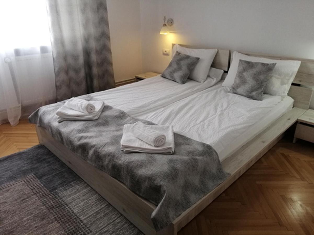 Check-In Kaya Hotel Sibiu Buitenkant foto